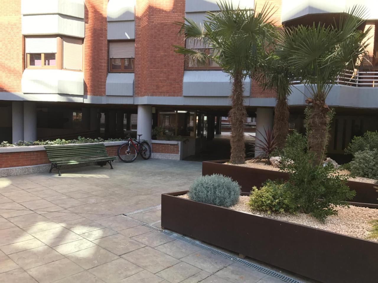 Pension Berceo Λογκρόνο Εξωτερικό φωτογραφία